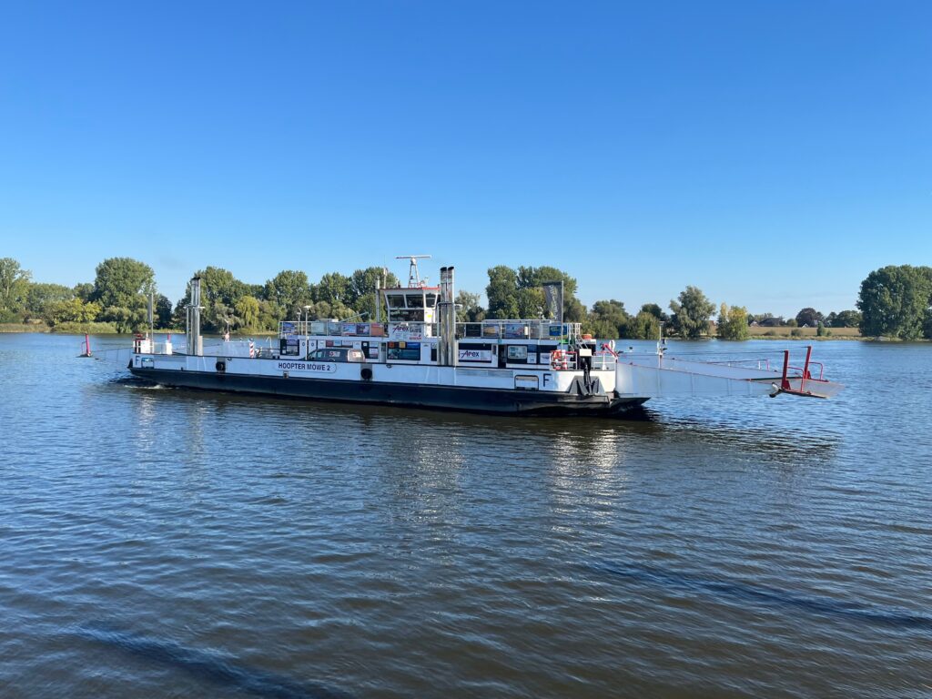 Zollenspieker Ferry